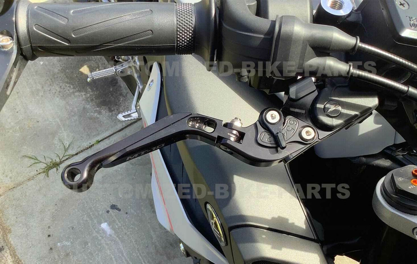 Black/Black Adjustable Clutch Brake Lever Set Yamaha MT-10 / MT-10 SP 2016-2021