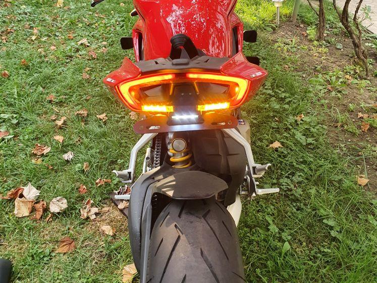 Motorcycle Tail Tidy Mount License Plate LED Ducati Streetfighter V4 / V4S / V2